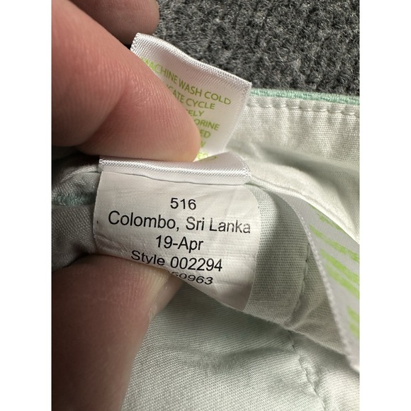 Lilly Pulitzer women's Light Green Chino Shorts Size 12 Scalloped Hem Cotton - Picture 6 of 7